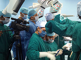live surgery 1 - Product & Services